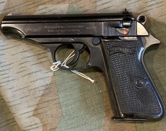 Deactivated WW2 German Walther PP