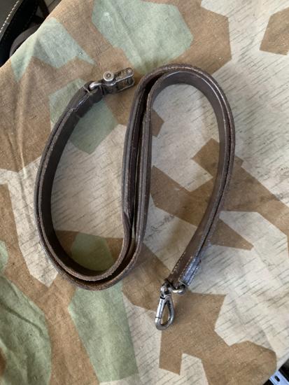 MG34 leather sling