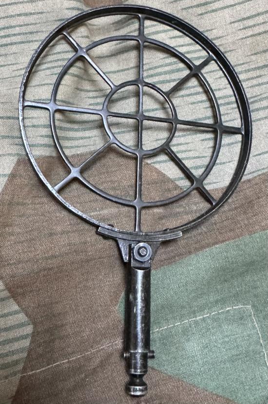 Rare Late war pressed Steel MG42 AA ring sight