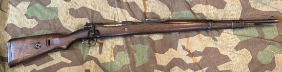 Deactivated WW2 German K98k rifle