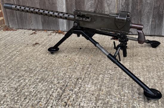 Deactivated WW2 US .30 Cal Mg on tripod