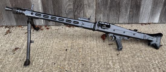 Deactivated Yugoslavian MG42/53