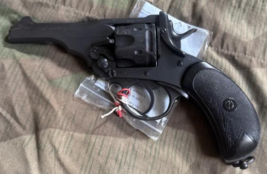 Deactivated British Webley MK V 1915 WW1