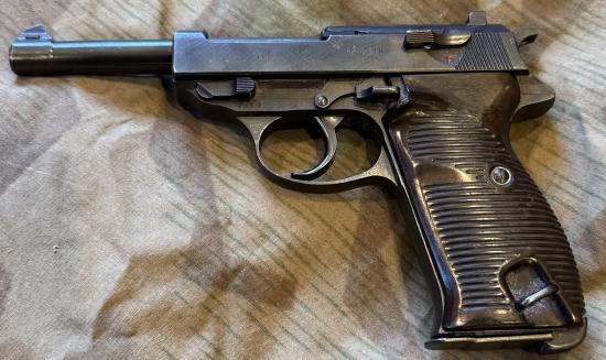 Deactivated WW2 German P38 Pistol